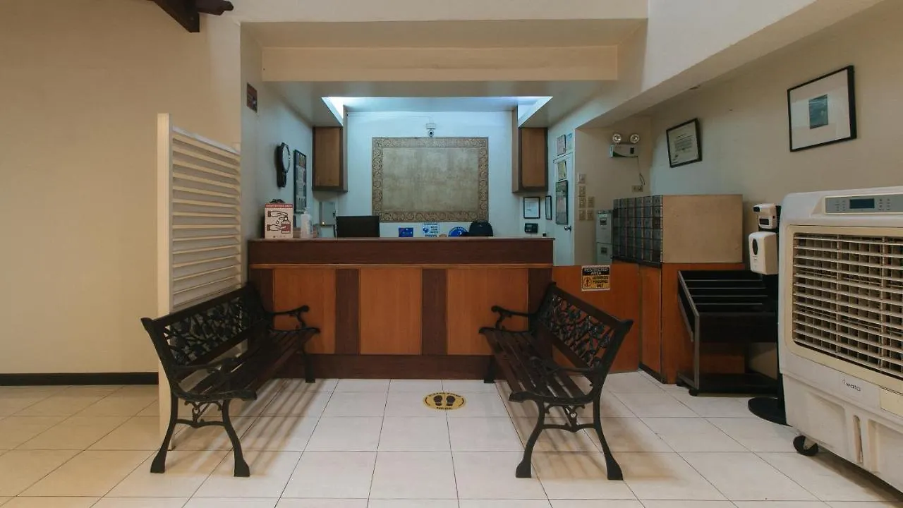 ** Hotel El Rico Suite Makati By Reddoorz Makati City Philippines