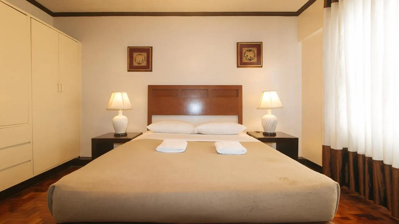 El Rico Suite Makati By Reddoorz Makati City 2*,