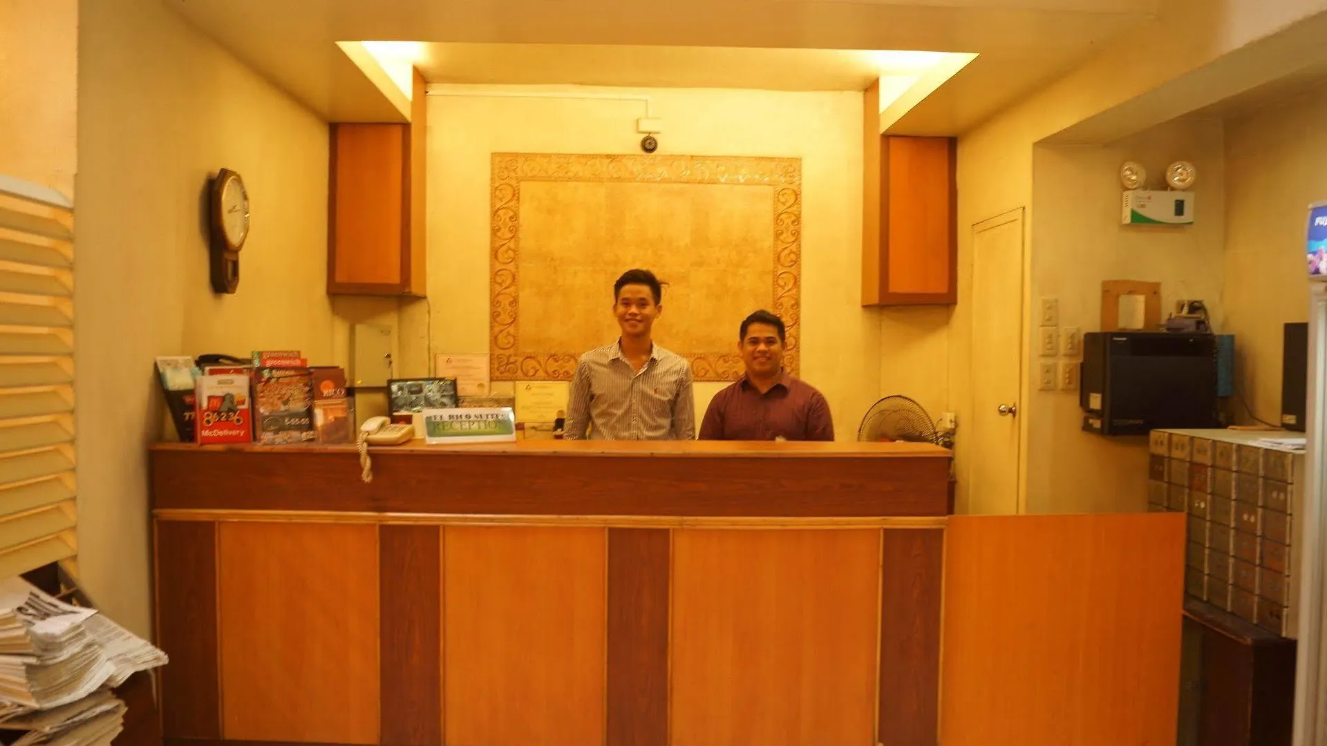 El Rico Suite Makati By Reddoorz Makati City Hotel