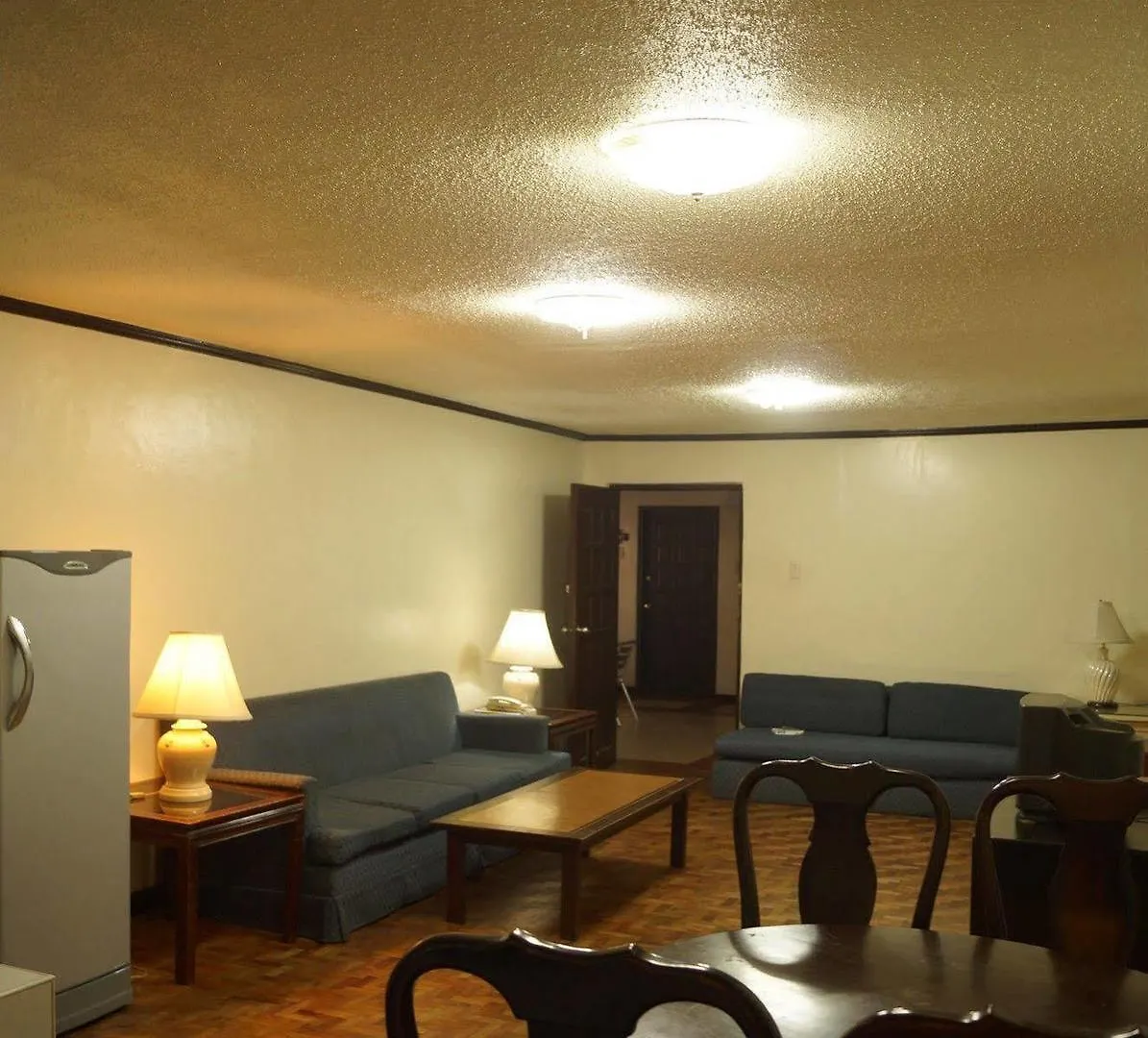 El Rico Suite Makati By Reddoorz Makati City Philippines