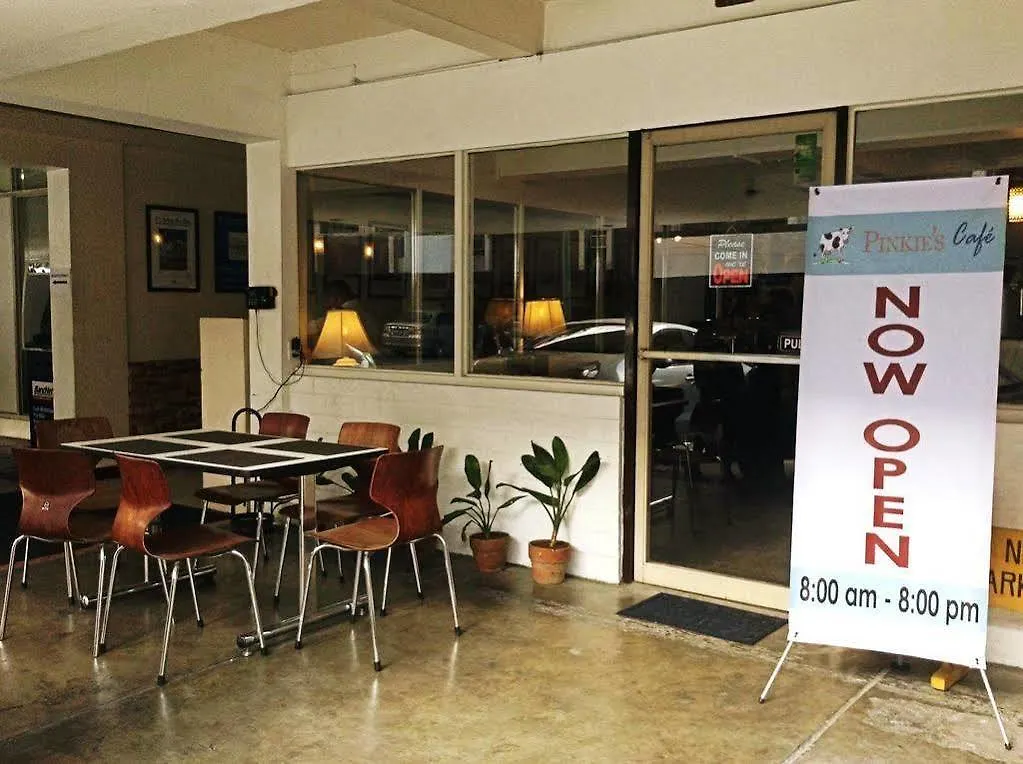 ** Hotel El Rico Suite Makati By Reddoorz Makati City Philippines